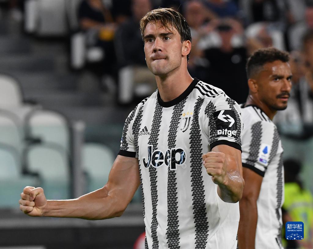 日本女排世锦赛不敌欧洲队，无缘冠军（日本女排世锦赛负于欧洲对手，与冠军擦肩而过）