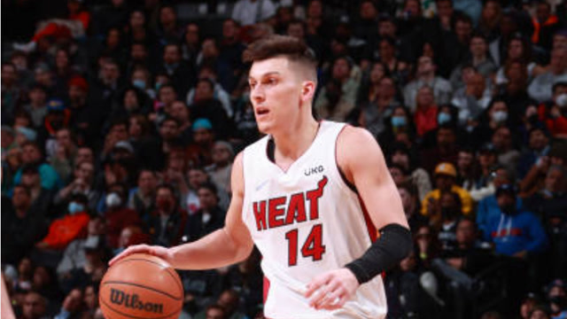 赢了球，却被骂上热搜（赢下比赛，骂声却冲上热搜）