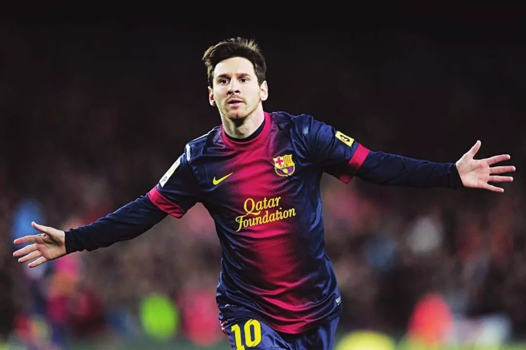 记者：今年是浙江队的过渡赛季，明年球队将重新组建（记者：浙江队本赛季处于过渡期，明年将完成重建）