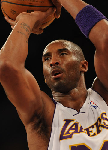 索尔巴肯：圣西罗为哈兰德鼓掌是顶级礼遇；挪威将进入新时代（索尔巴肯：圣西罗向哈兰德致敬堪称最高礼遇，挪威足球迈入全新时代）