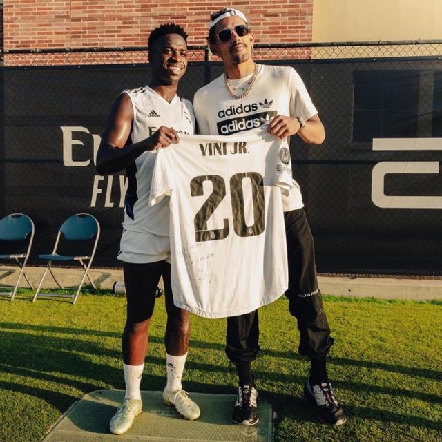 喜忧参半：队报盘点法国国脚们近一个月的表现（状态参差：队报梳理法国国脚近月表现）