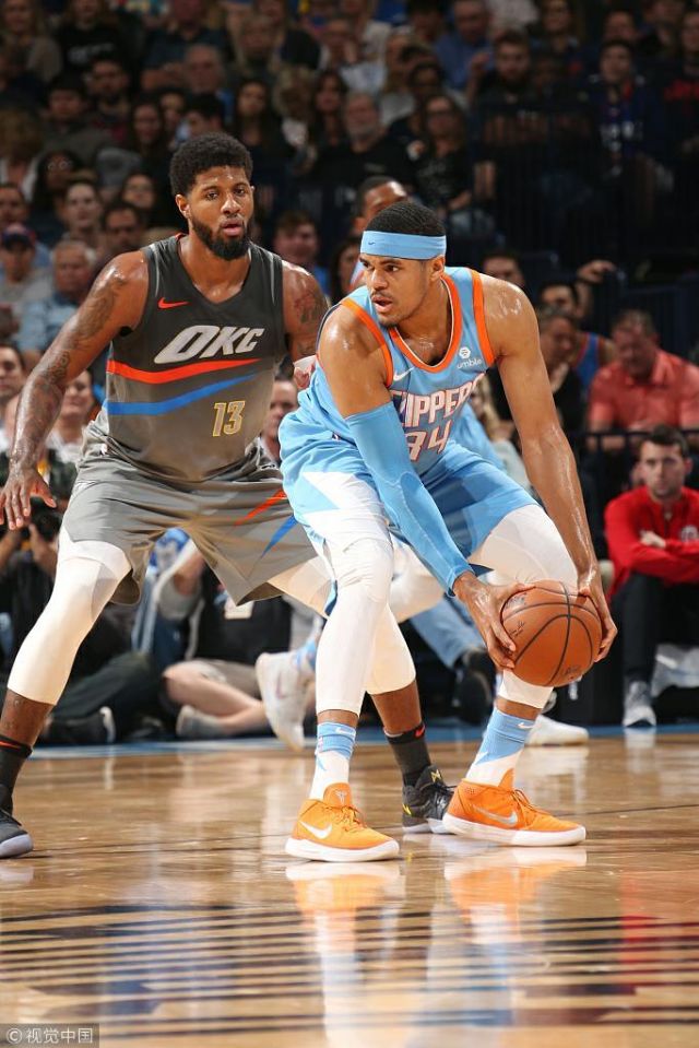 罗哥最后一次戴帽是对阵热刺，没想之后热刺就成了曼联的苦主（罗哥上次帽子戏法献给热刺，此后热刺却成了曼联克星）