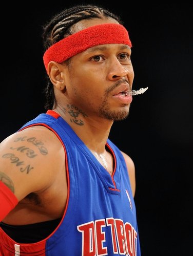 欧联前瞻：波尔图防守出色，马尔默久疏战阵状态难以保证（欧联前瞻：波尔图后防稳健，马尔默久未比赛状态成疑）