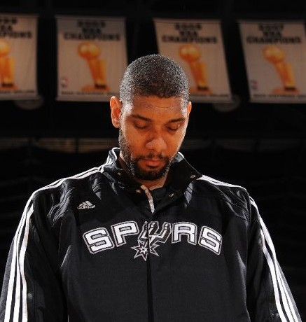 篮球CBA官方公布比赛精彩瞬间（CBA官方发布赛场精彩瞬间集锦）