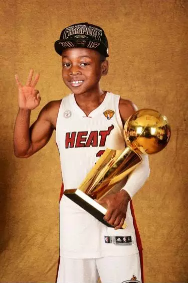 昔日弟子梅西、布斯克茨、阿尔巴美职联夺冠，恩里克表示祝贺（昔日爱将梅西、布斯克茨、阿尔巴捧起美职联冠军，恩里克致贺）